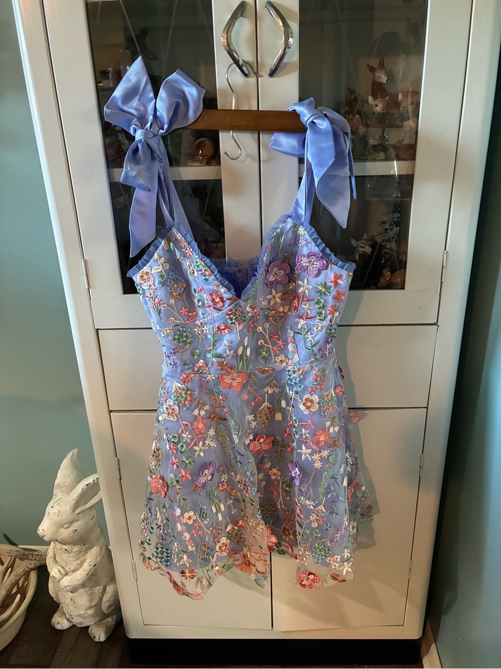 Lulus sz S Floral Embroidered Lavender Tie-Shoulder Slip Dress euc